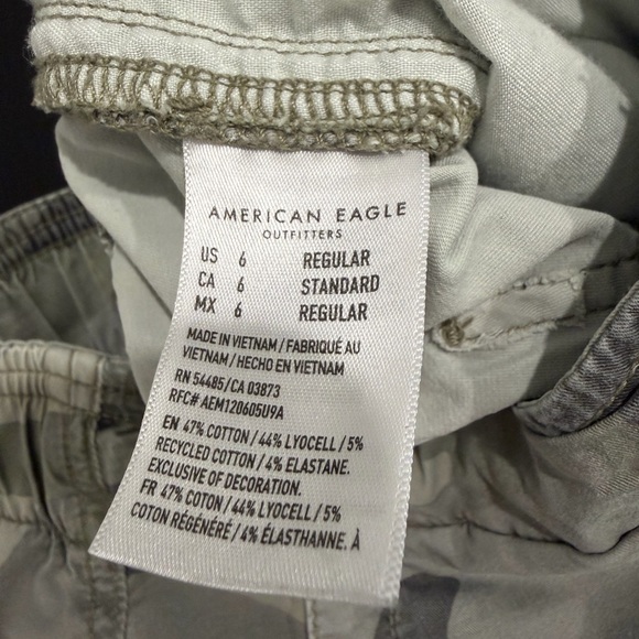 American Eagle Camo Joggers - Picture 5 of 6